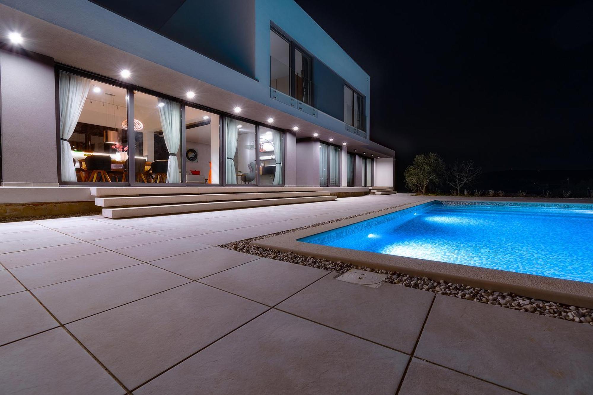 Martincic Residence - 5 Stars Luxury With Pool Heating On 4000M2 Rakalj 外观 照片