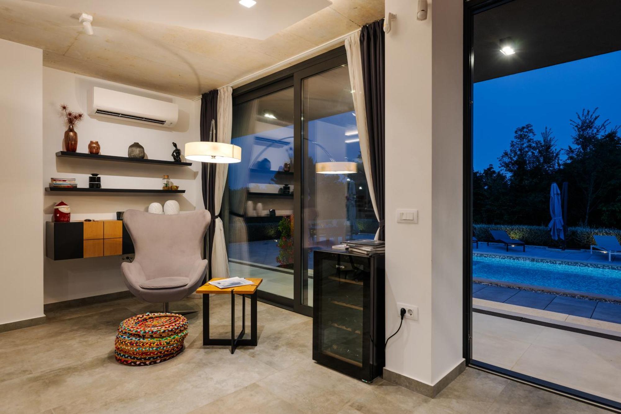 Martincic Residence - 5 Stars Luxury With Pool Heating On 4000M2 Rakalj 外观 照片
