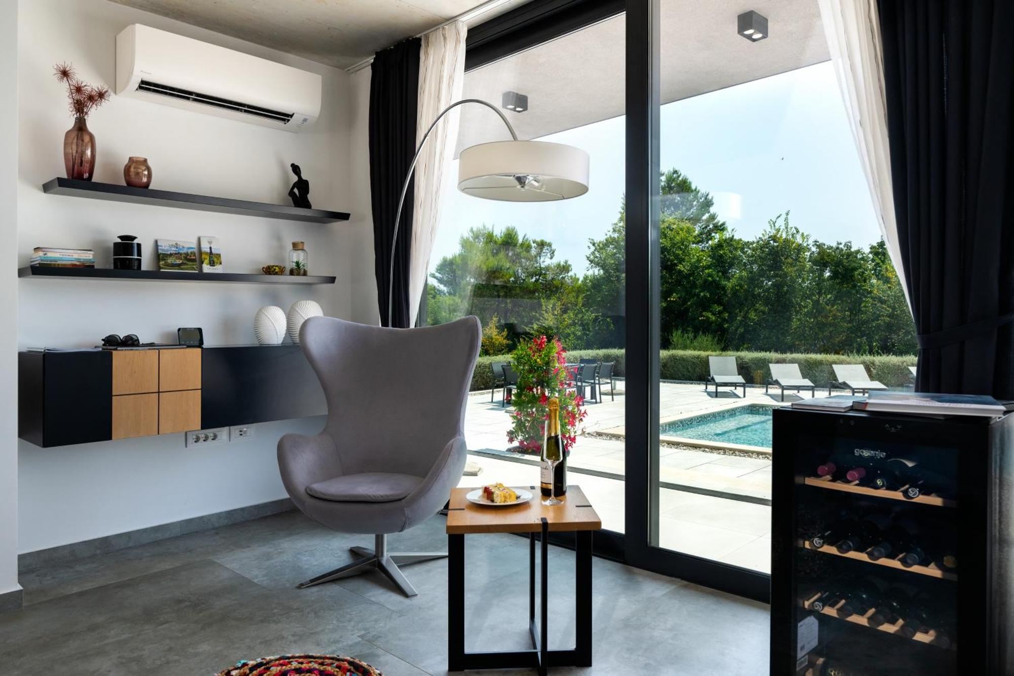 Martincic Residence - 5 Stars Luxury With Pool Heating On 4000M2 Rakalj 外观 照片