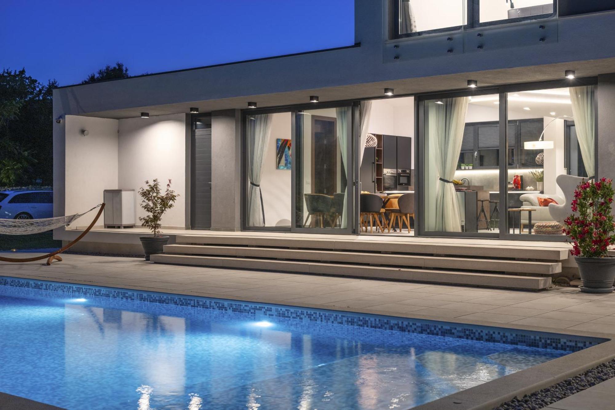 Martincic Residence - 5 Stars Luxury With Pool Heating On 4000M2 Rakalj 外观 照片