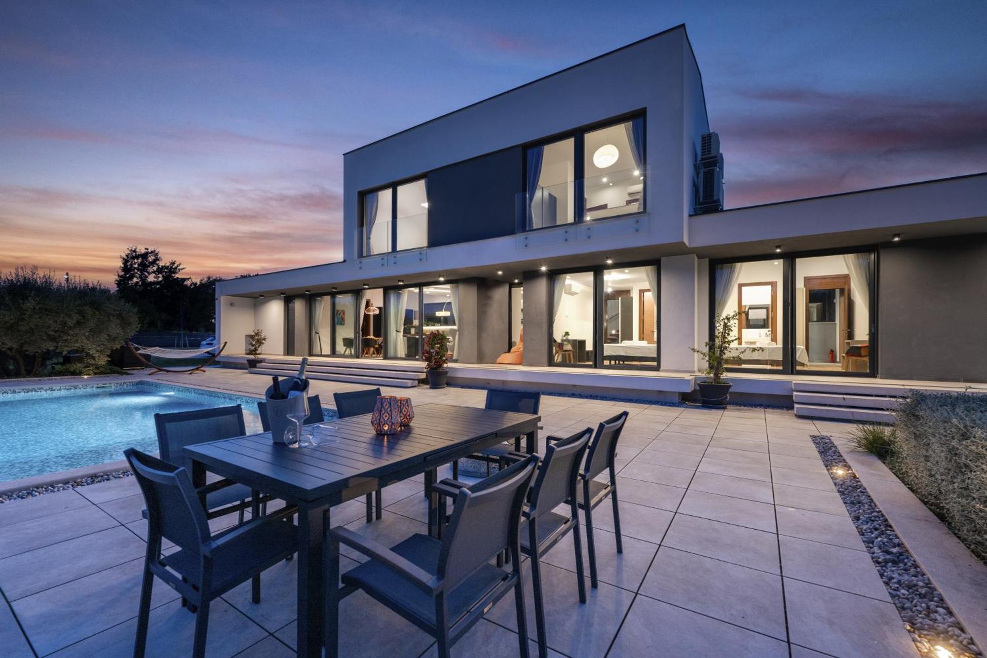 Martincic Residence - 5 Stars Luxury With Pool Heating On 4000M2 Rakalj 外观 照片