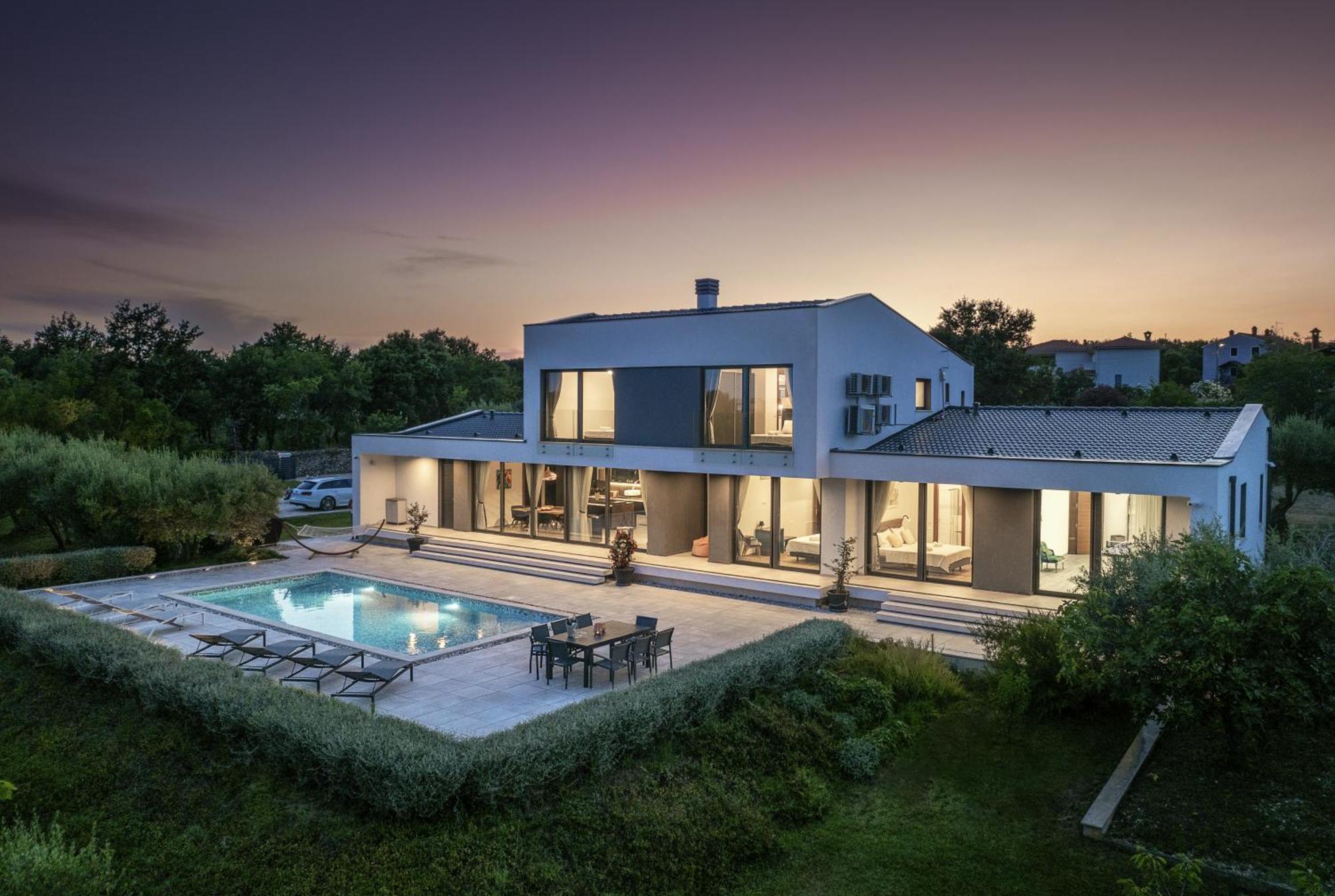 Martincic Residence - 5 Stars Luxury With Pool Heating On 4000M2 Rakalj 外观 照片